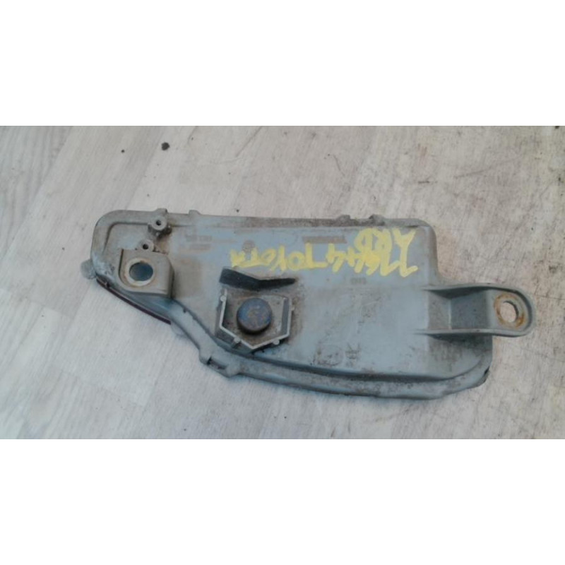 Feu factice arriere droit TOYOTA YARIS 3 PHASE 1 d’occasion