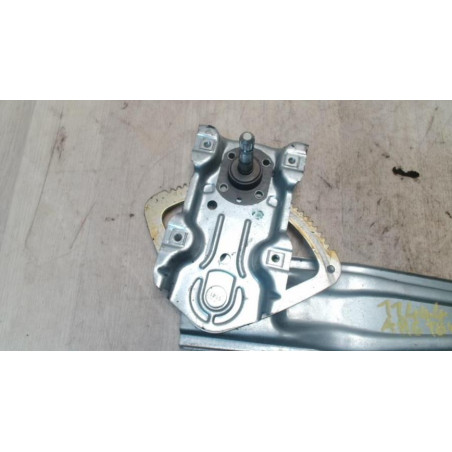 Mecanisme de leve vitre electrique arriere gauche TOYOTA YARIS 3 PHASE 1 d’occasion