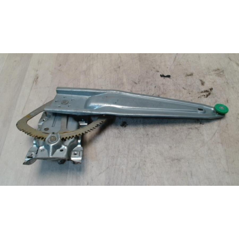 Mecanisme de leve vitre electrique arriere gauche TOYOTA YARIS 3 PHASE 1 d’occasion