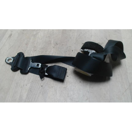 Ceinture arriere droit TOYOTA YARIS 3 PHASE 1 d’occasion