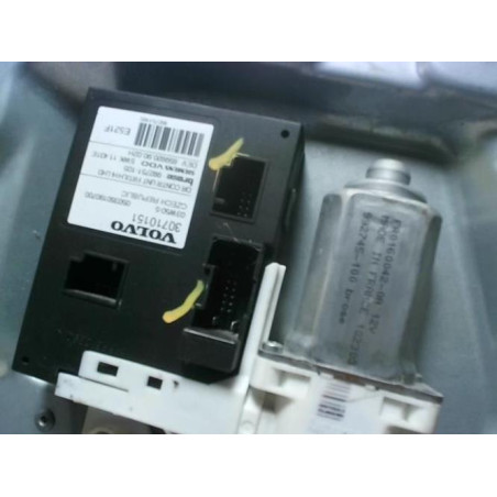 Leve vitre electrique avant gauche VOLVO S 40 2 PHASE 1 d’occasion