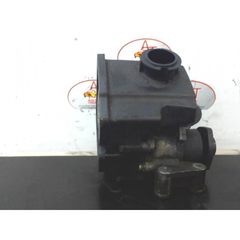 Pompe de direction MERCEDES SPRINTER 3T (903) FOURGON 216D d’occasion