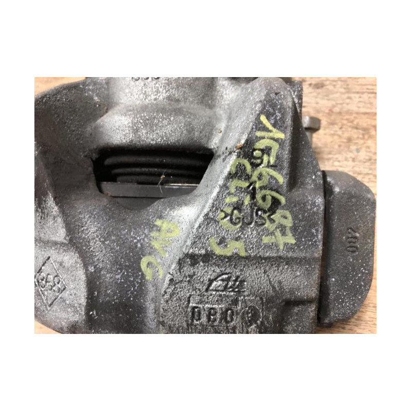 Etrier avant gauche (freinage) RENAULT CLIO 5 d’occasion