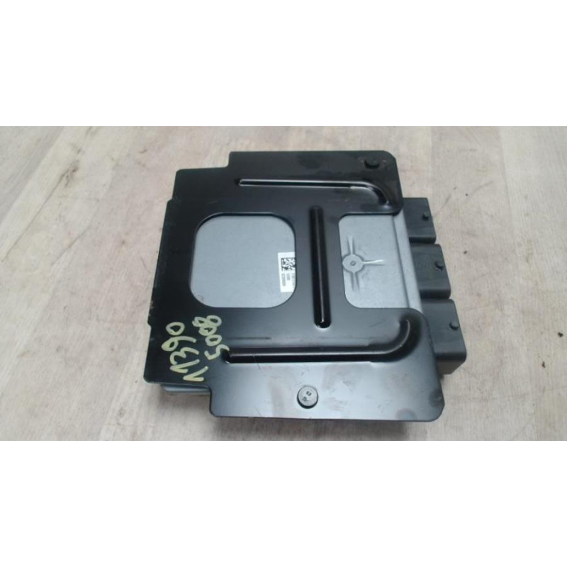 Calculateur moteur PEUGEOT 5008 1 PHASE 1 d’occasion