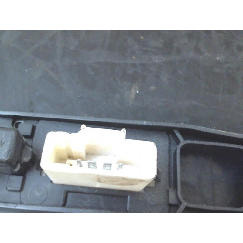 Platine feu arriere gauche CITROEN C5 I PHASE 2 d’occasion