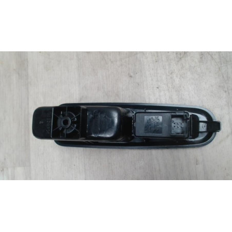Interrupteur de leve vitre arriere droit PEUGEOT 5008 1 PHASE 1 d’occasion