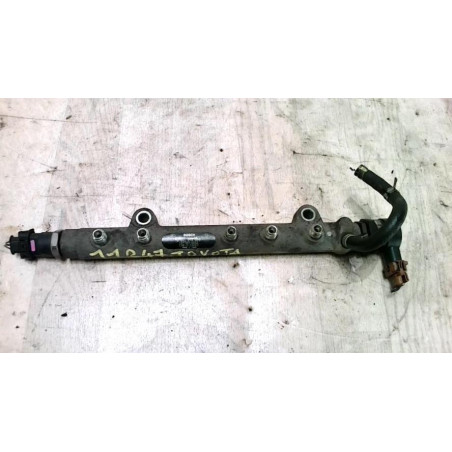 Rampe injection TOYOTA YARIS VERSO PHASE 1 d’occasion