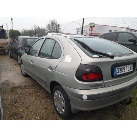 Feu arriere principal droit (feux) RENAULT MEGANE 1 PHASE 1 d’occasion