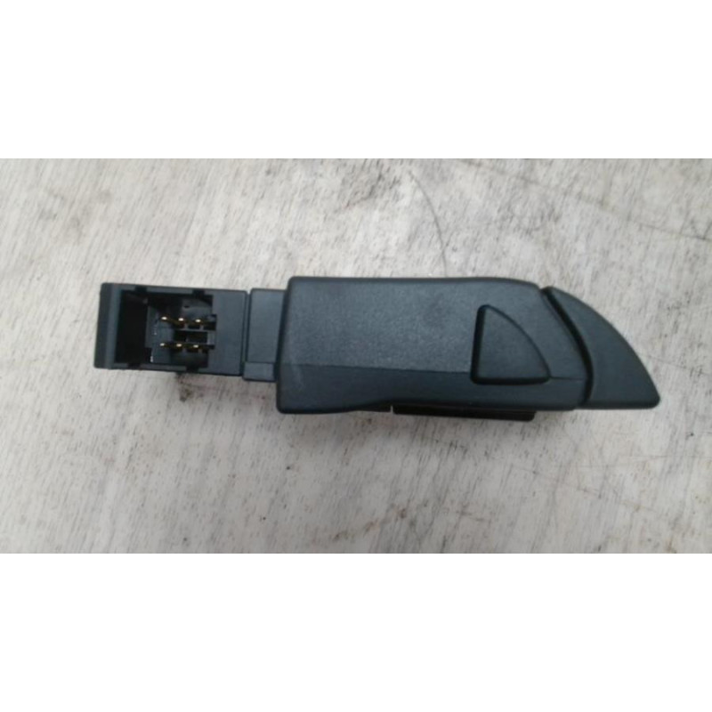 Commande autoradio RENAULT CLIO 4 PHASE 1 d’occasion