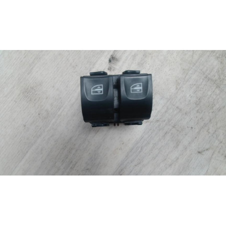 Interrupteur de leve vitre RENAULT CLIO 4 PHASE 1 d’occasion
