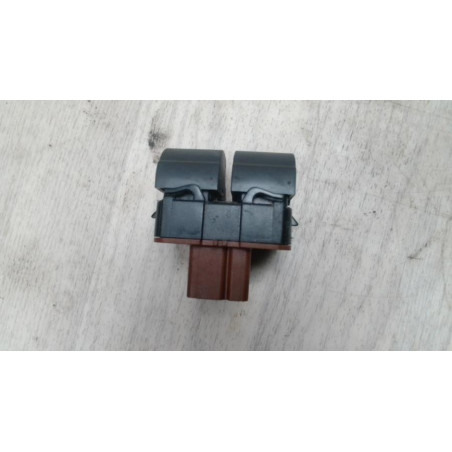 Interrupteur de leve vitre RENAULT CLIO 4 PHASE 1 d’occasion