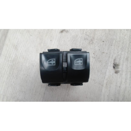 Interrupteur de leve vitre RENAULT CLIO 4 PHASE 1 d’occasion