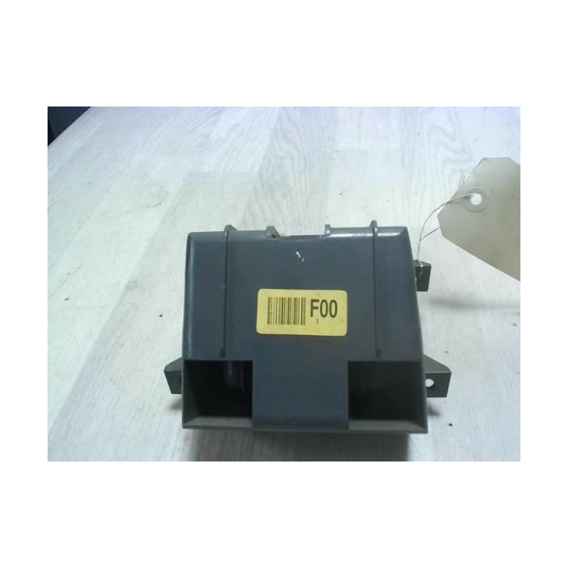 Vide poche avant gauche HYUNDAI TERRACAN d’occasion