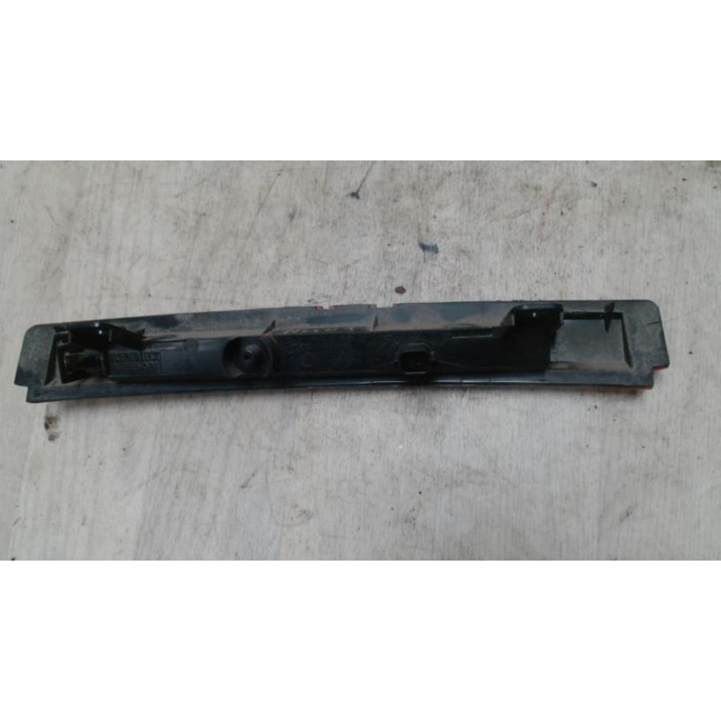 Feu arriere stop central RENAULT CLIO 4 PHASE 1 d’occasion