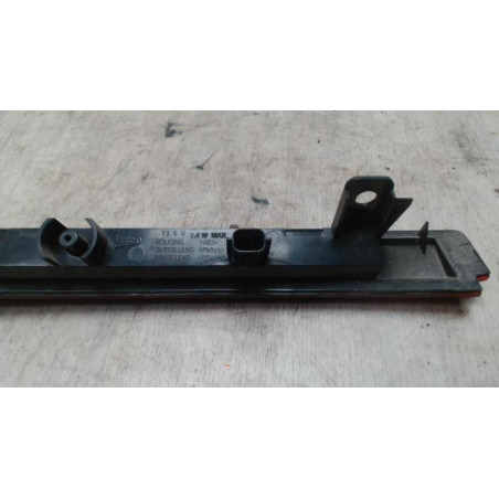 Feu arriere stop central RENAULT CLIO 4 PHASE 1 d’occasion