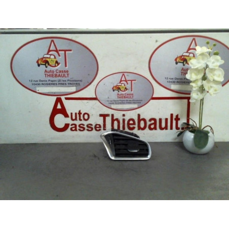 Aerateur tableau de bord CITROEN C4 II d’occasion