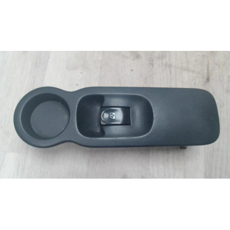 Interrupteur de leve vitre avant droit RENAULT MODUS PHASE 1 d’occasion
