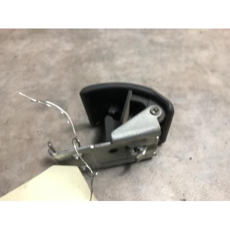 Poignee d'ouverture de capot MITSUBISHI L 200 2 d’occasion