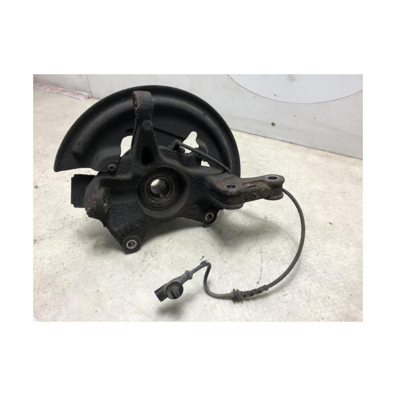 Fusee avant gauche RENAULT MEGANE 3 PHASE 1 d’occasion