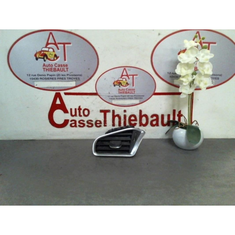 Aerateur tableau de bord CITROEN C4 II d’occasion