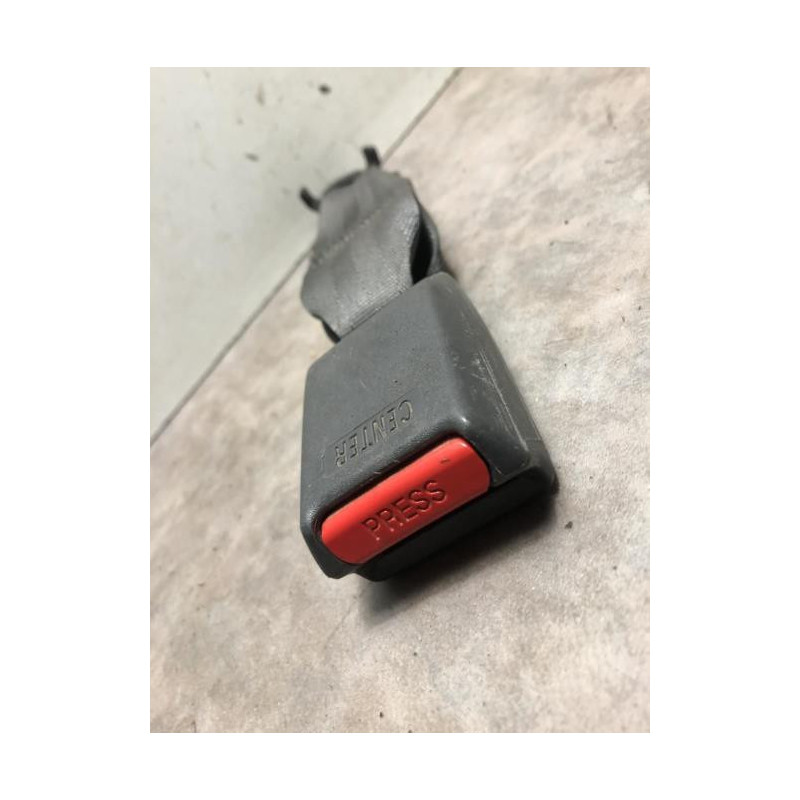 Attache ceinture arriere centrale MITSUBISHI L 200 2 d’occasion