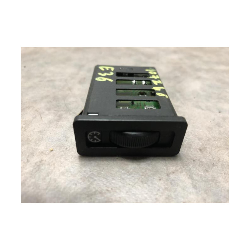 Commande de reglage eclairage tableau de bord BMW SERIE 3 E36 d’occasion
