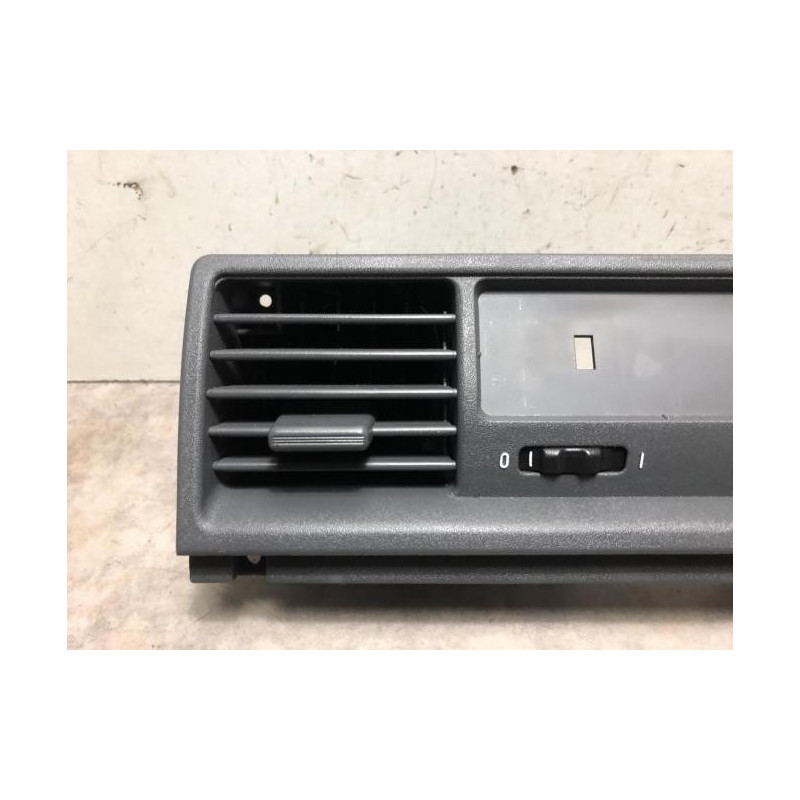 Aerateur tableau de bord avant droit BMW SERIE 3 E36 d’occasion