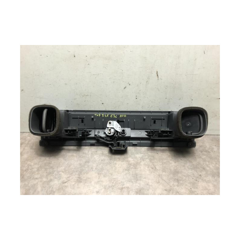 Aerateur tableau de bord avant droit BMW SERIE 3 E36 d’occasion