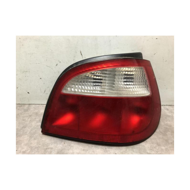 Feu arriere principal droit (feux) RENAULT MEGANE 1 PHASE 2 d’occasion