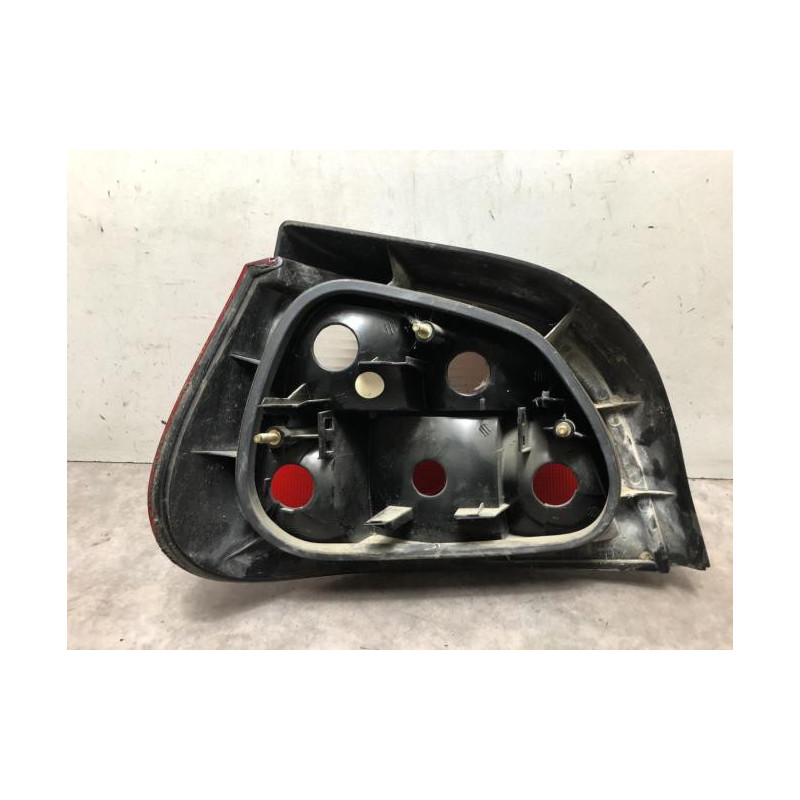 Feu arriere principal droit (feux) RENAULT MEGANE 1 PHASE 2 d’occasion