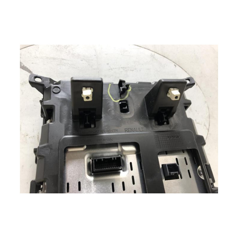 Ecran GPS RENAULT MEGANE 4 PHASE 1 d’occasion