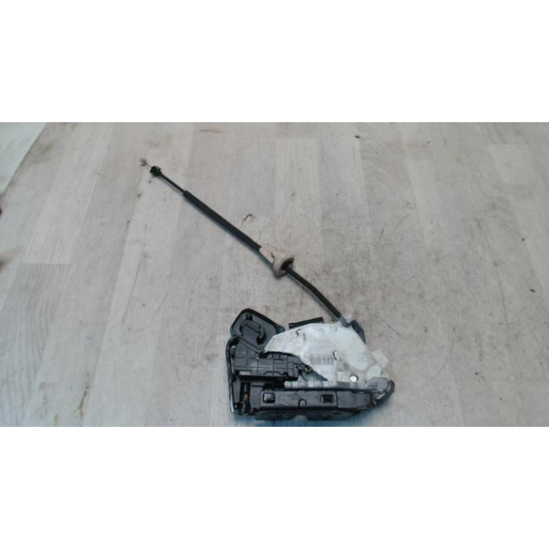 Serrure avant droit VOLKSWAGEN GOLF 6 d’occasion