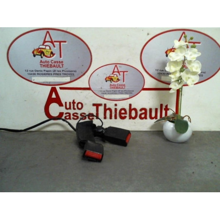 Attache ceinture arriere gauche CITROEN C4 d’occasion