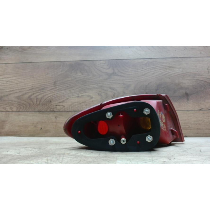 Feu arriere principal droit (feux) ALFA ROMEO 147 PHASE 1 d’occasion