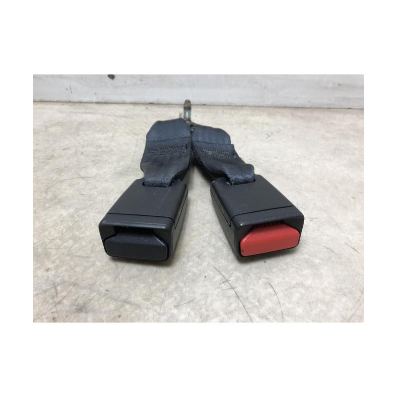 Attache ceinture arriere gauche DACIA SANDERO 2 PHASE 1 d’occasion