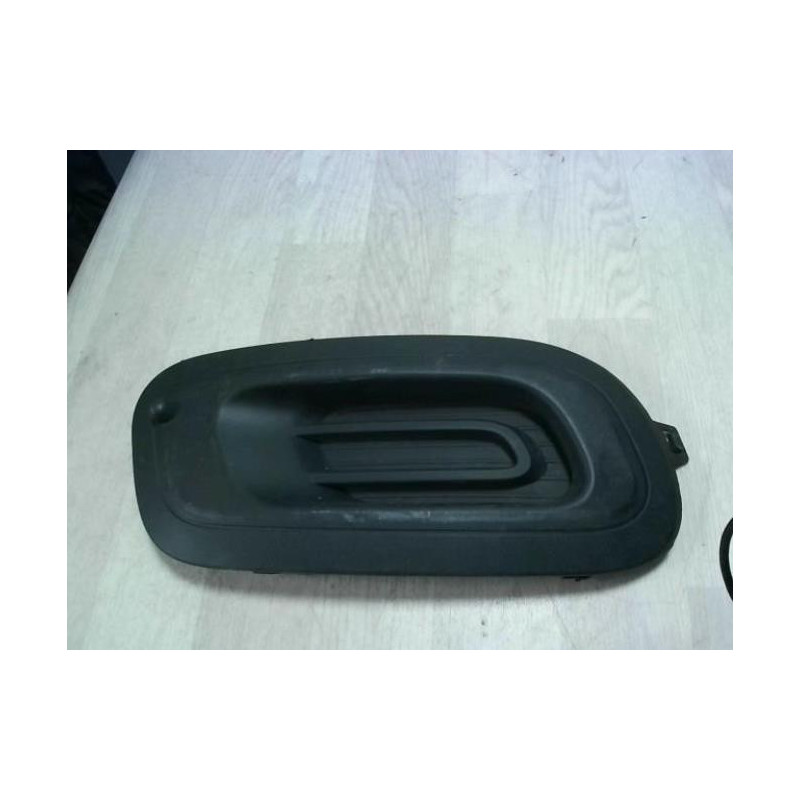 Enjoliveur anti brouillard FIAT PANDA 3 PHASE 1 d’occasion
