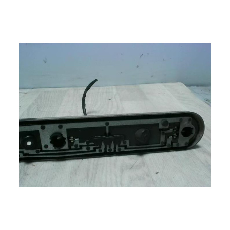 Platine feu arriere droit FORD C-MAX 1 PHASE 1 d’occasion