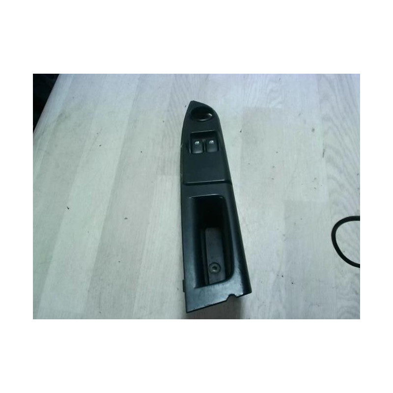 Interrupteur de leve vitre avant gauche HYUNDAI GETZ PHASE 1 d’occasion