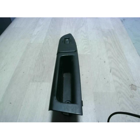 Interrupteur de leve vitre avant droit HYUNDAI GETZ PHASE 1 d’occasion