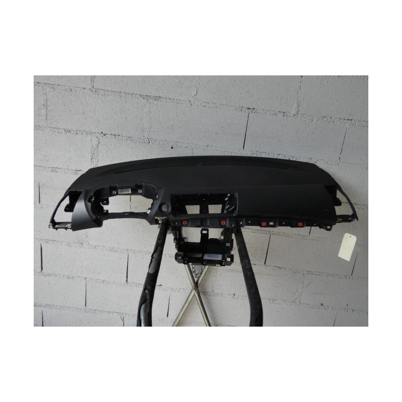 Tableau de bord BMW SERIE 1 E81 d’occasion