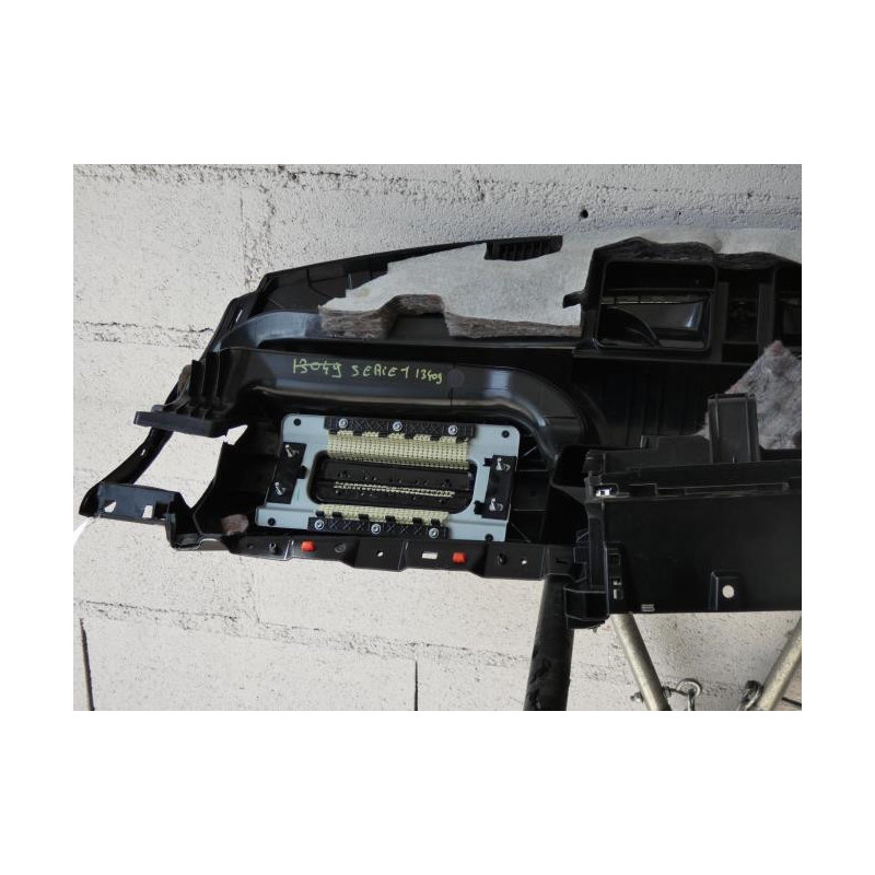 Tableau de bord BMW SERIE 1 E81 d’occasion