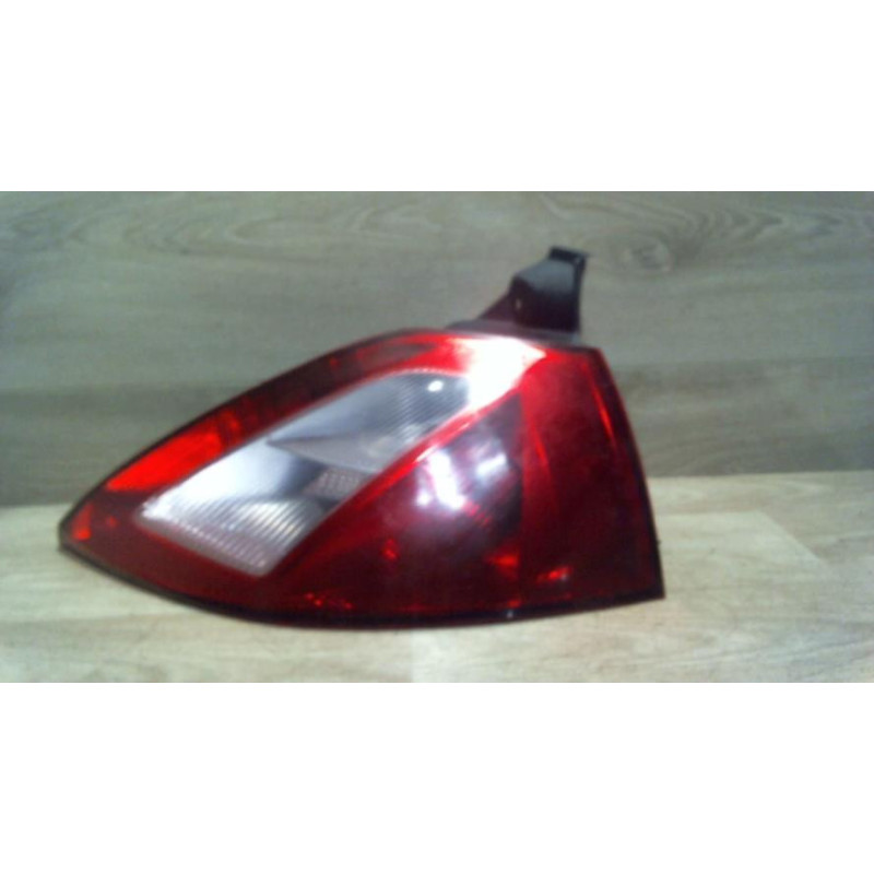 Feu arriere principal droit (feux) RENAULT MEGANE 2 PHASE 1 d’occasion