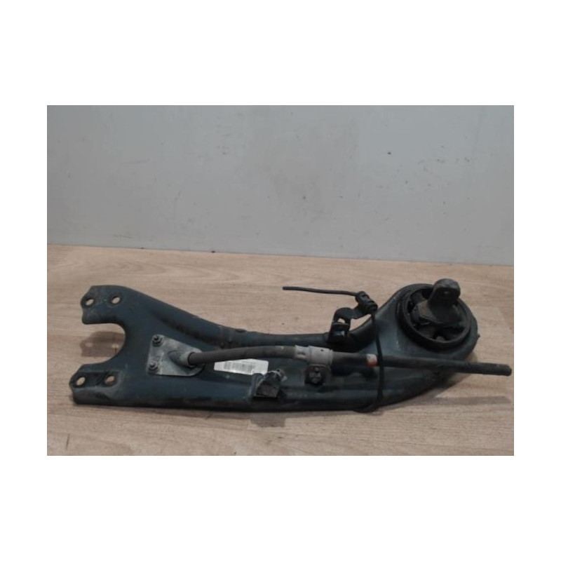 Support moteur KIA SPORTAGE 3 PHASE 1 d’occasion