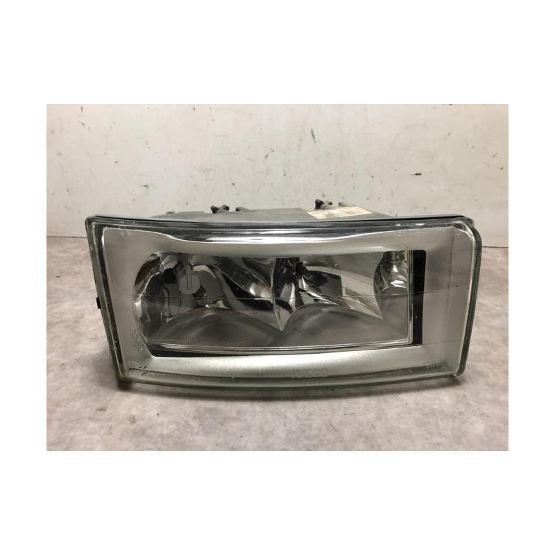 Optique avant principal droit (feux)(phare) IVECO DAILY 3 d’occasion