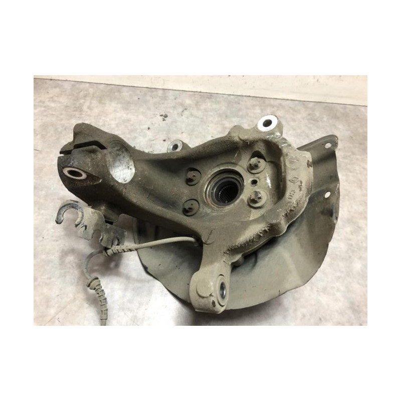 Fusee avant gauche RENAULT MEGANE 4 PHASE 1 d’occasion