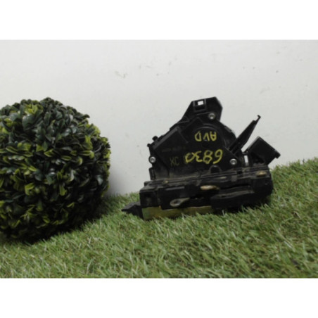 Serrure avant droit FORD FOCUS 1 BREAK d’occasion
