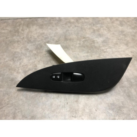 Interrupteur de leve vitre avant droit NISSAN PULSAR d’occasion