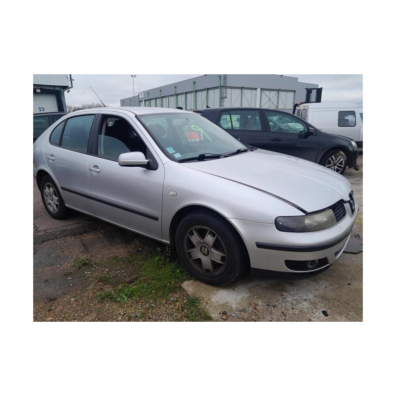 Pretensionneur de ceinture avant gauche SEAT LEON 1 d’occasion