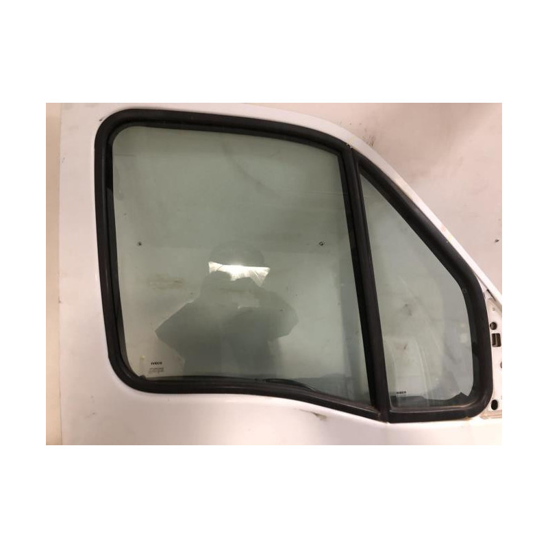 Porte avant droit IVECO DAILY 3 d’occasion