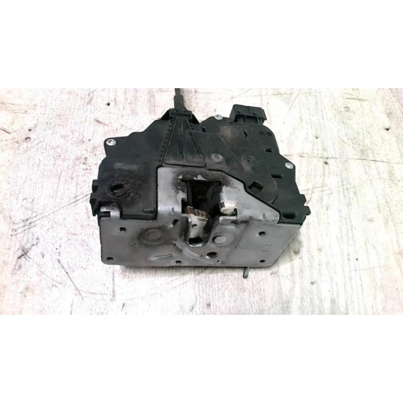 Serrure arriere droit OPEL CORSA D PHASE 1 d’occasion